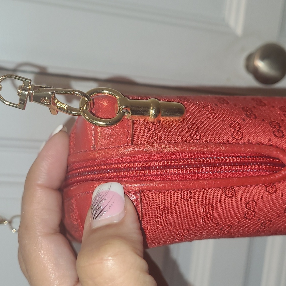 GUCCI RED MICRO GG MONOGRAM CROSSBODY BAG - Picture 13 of 16